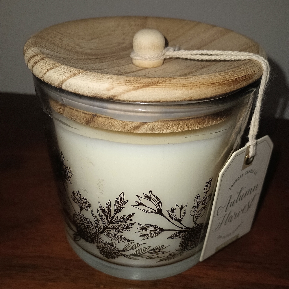 Autumn‎ Harvest Candle with Wooden Lid